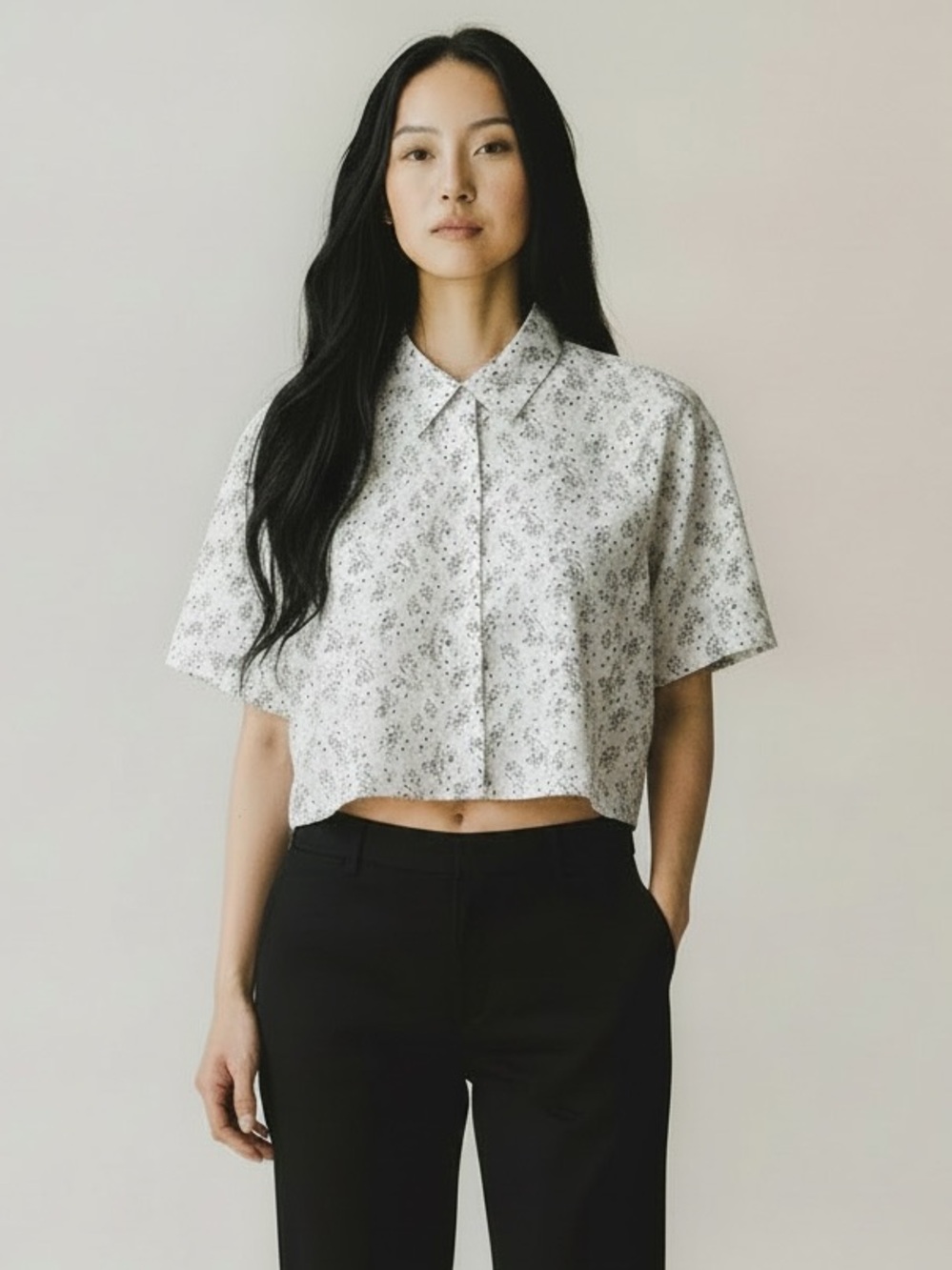 UNIQLO Women’s Floral Short Sleeve Button Down Shirt 100% Cotton Medium